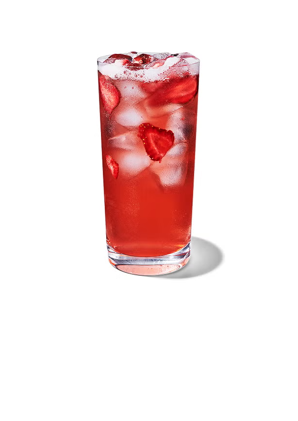 Strawberry Açai Starbucks Refresha®-drik i et højt glas